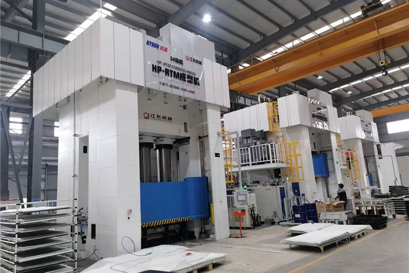 SMCGNTBMC composite molding hydraulic press (8)